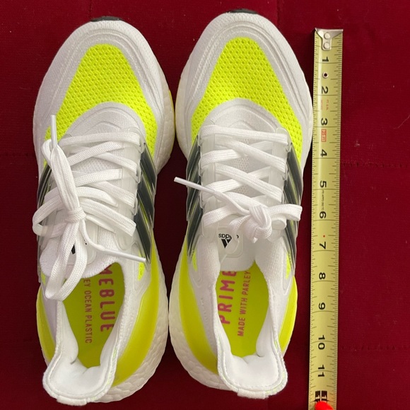 NEW adidas Ultra boost size 5.5, fit more like a 6.5 or 7ish - Picture 10 of 10